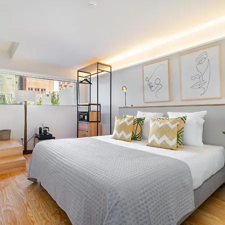 Almada - Amazing Centre With Private Pool فيلة *